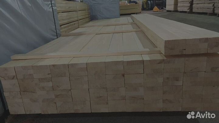 Домостроение с досками из лиственницы