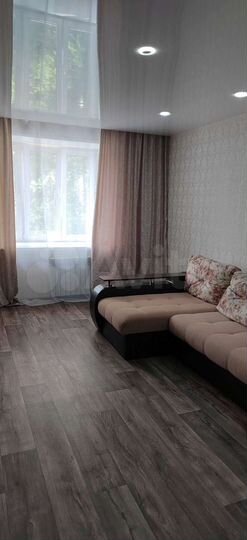 2-к. квартира, 47 м², 3/5 эт.