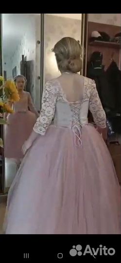 Вечернее платье