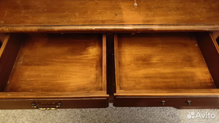 Тумба дерево