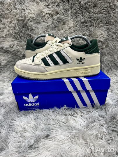 Кроссовки Adidas Женские