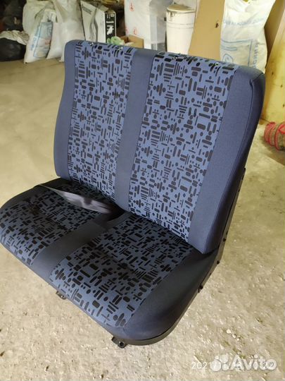 Передние сидения