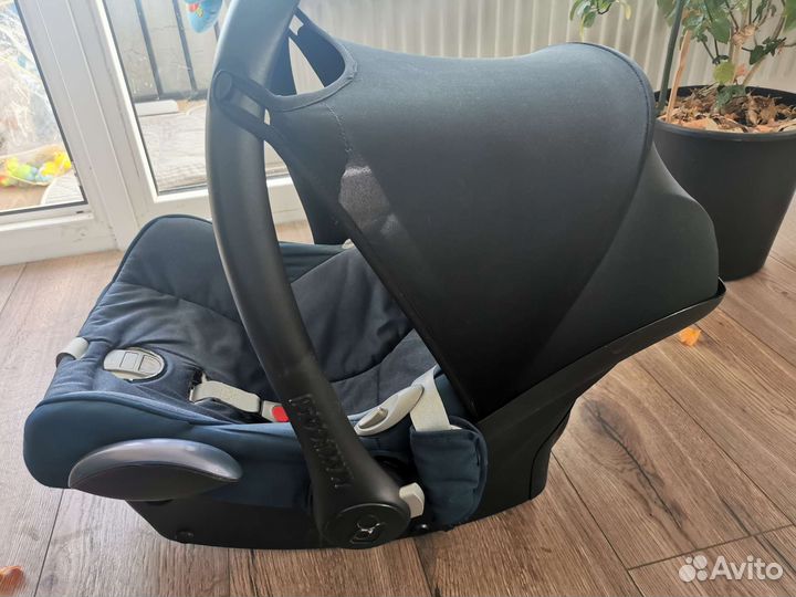 Автолюлька maxi cosi