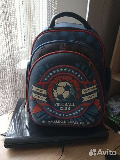 Школьный рюкзак