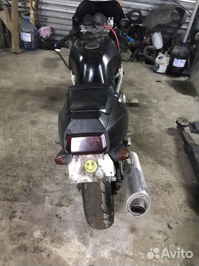 Suzuki GSX R400R запчасти разбор