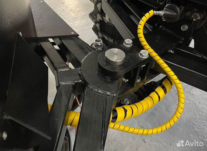 Квадроцикл переломка Ермак (Снегоболотоход)