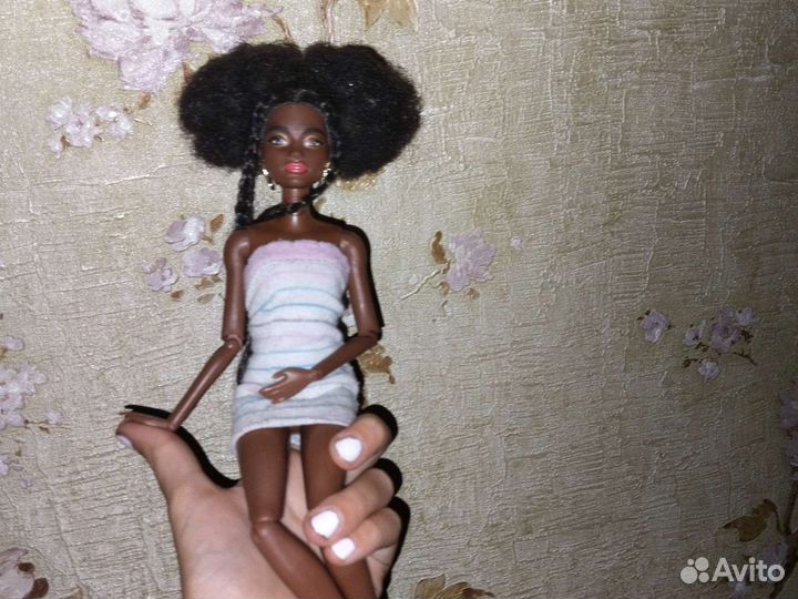 Кукла Барби шарнирная