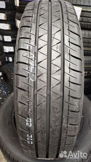 Yokohama BluEarth-Van RY55 215/75 R16C 116R