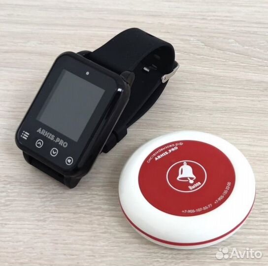 Кнопка вызова персонала и часы в салон красоты