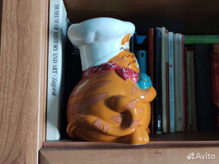 Ваза рыжий кот