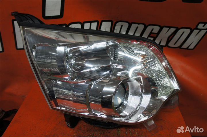 Фара передняя правая Toyota Noah ZRR70 2012