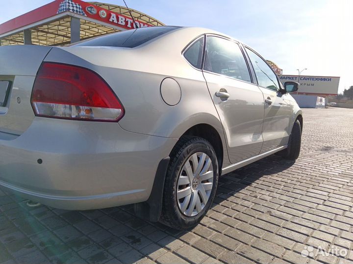 Volkswagen Polo 1.6 AT, 2011, 122 000 км