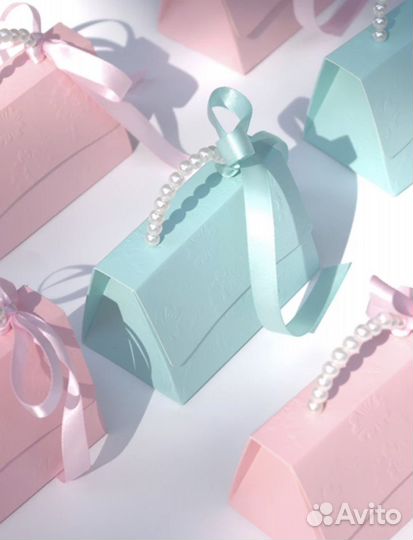 Коробка подарочная сумочка