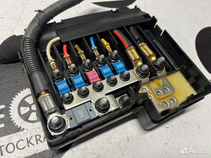 Блок предохранителей Mercedes-Benz X-Class W470