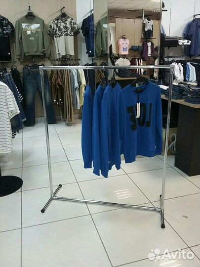 Напольная вешалка