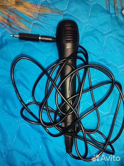Микрофон для караоке проводной