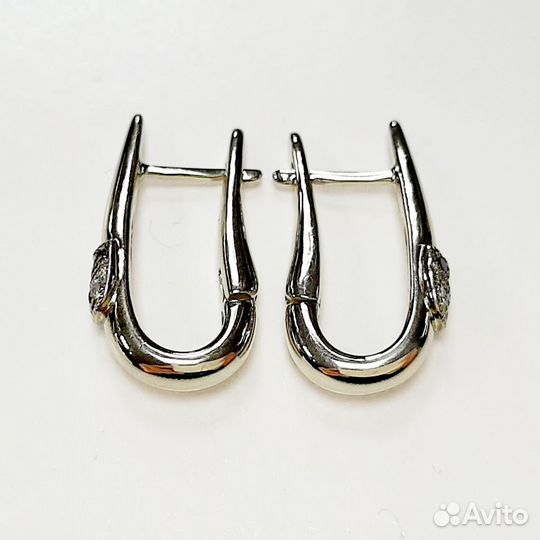 Золотые серьги с бриллиантами