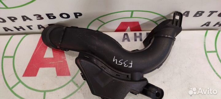 Воздухозаборник Nissan Juke F15E HR16DE 2012