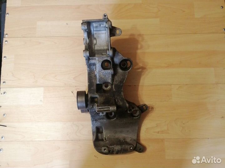 Кронштейн Генератора Renault K4M 1.6