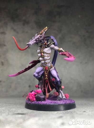 Покраска фигурок и миниатюр