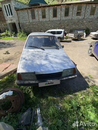 ВАЗ 2109 1.5 МТ, 2001, битый, 200 000 км