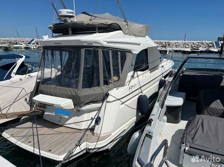 Яхта с флайбриджем Bavaria R40 Fly, 2018 г