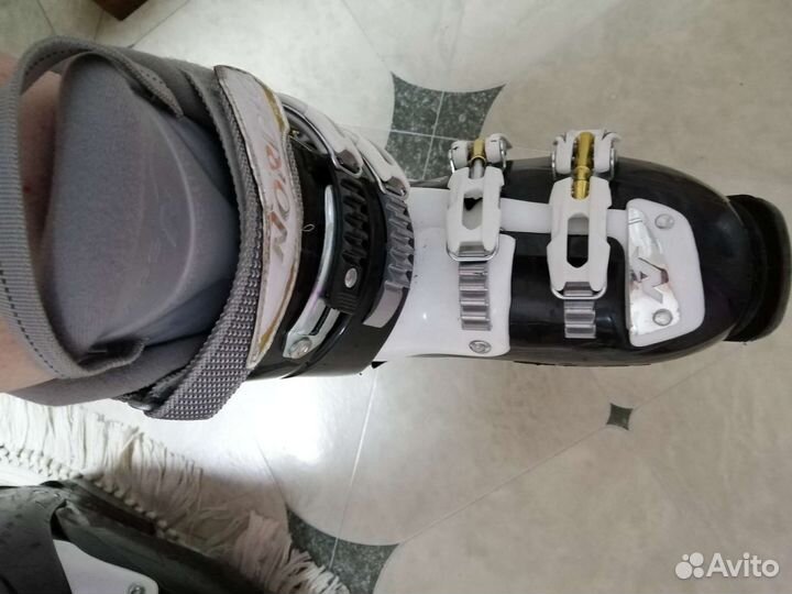 Горнолыжные ботинки