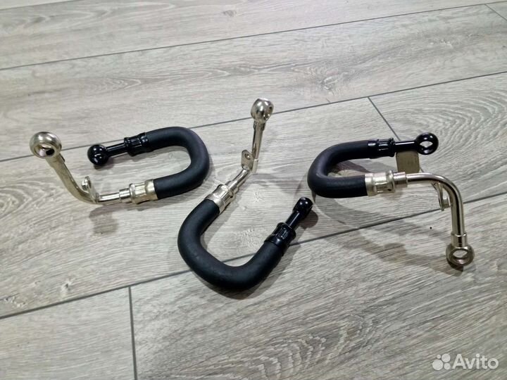 Шланг охлаждения турбины 06B121497 Audi, VW 1.8T