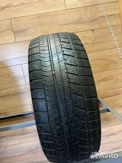 Bridgestone Blizzak VRX 225/55 R17