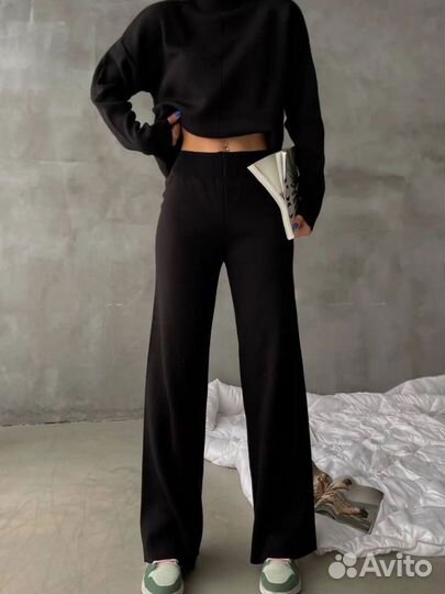 Костюм вязанный новый с биркой