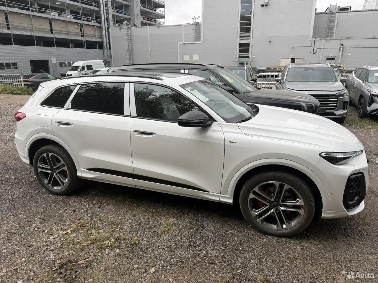 Audi Q5L 2.0 AMT, 2026