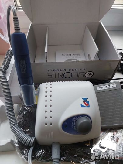 Аппарат для маникюра Strong 210 новый