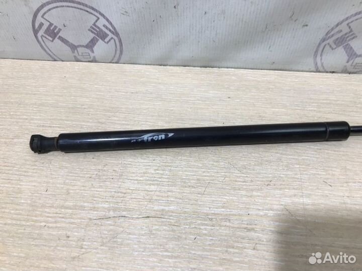 Амортизатор капота Peugeot 607 9D 3FZ 2001