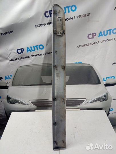 Молдинг двери передний левый Citroen Xsara