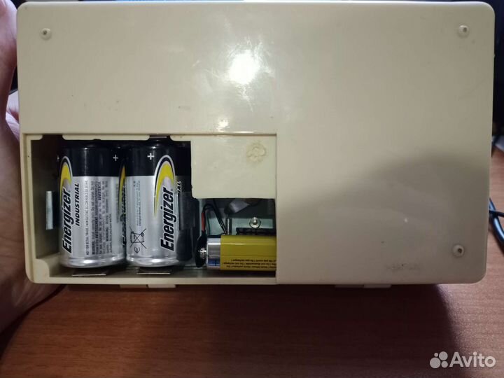 Винтажный катушечный магнитофон