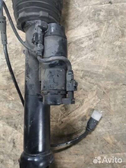 Стойка амортизатора передняя левая Bmw 7-Series