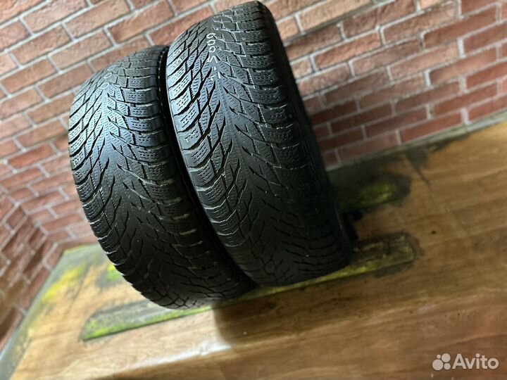 Nokian Tyres Hakkapeliitta R3 215/55 R17 98R