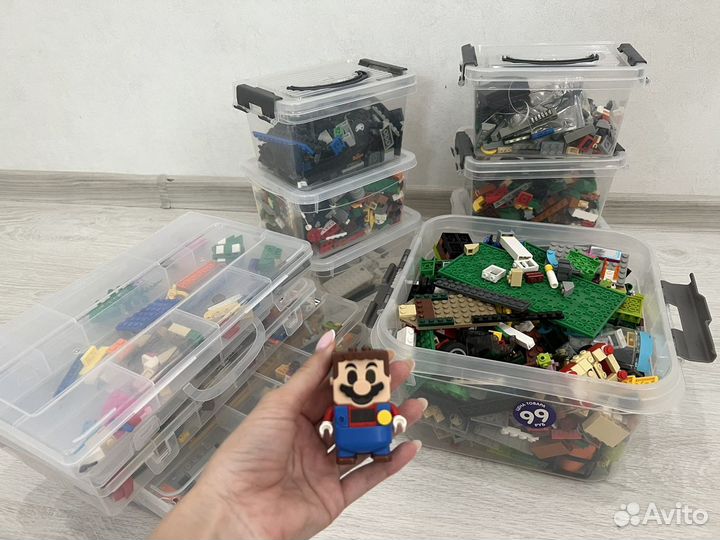 Огромная куча lego