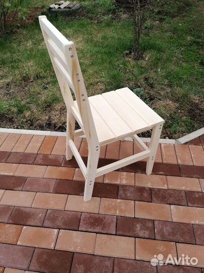 Стул деревянный