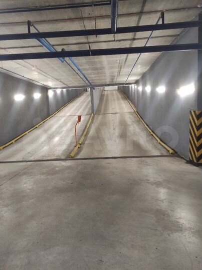 Машиноместо, 13 м²