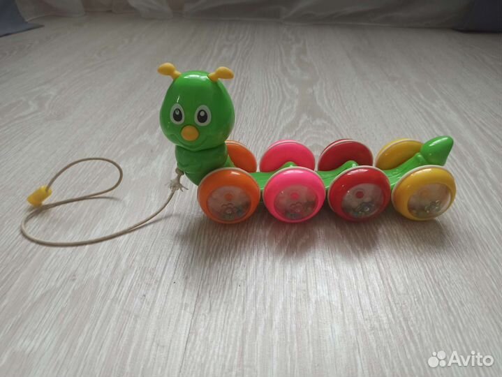 Игрушки для малышей развивающие