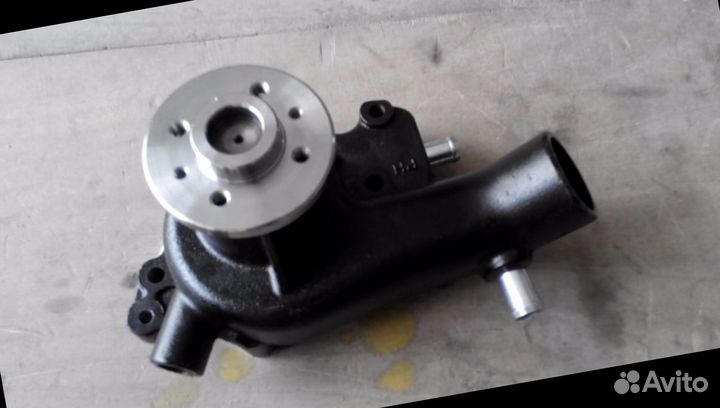 Водяной насос Hitachi zx400lch-3