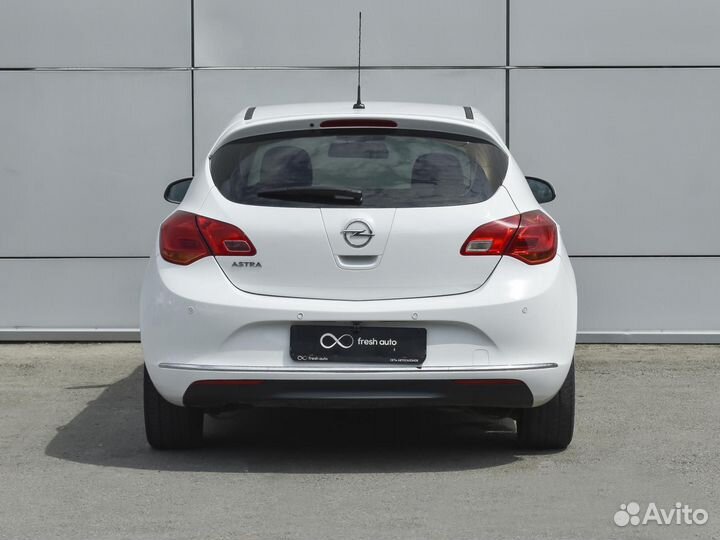 Opel Astra 1.6 AT, 2014, 131 523 км