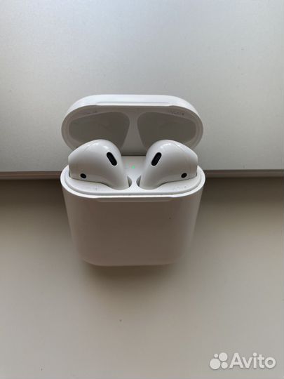 Беспроводные наушники apple airpods 1