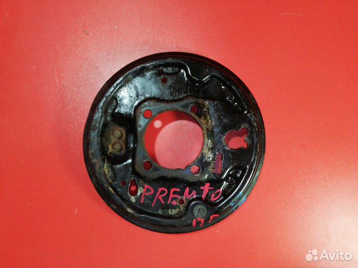 Тормозной щит задний левый Toyota Opa ACT10