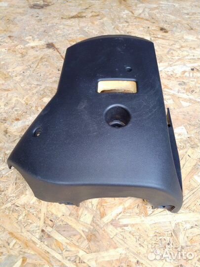 Кожух рулевой колонки Opel Astra J седан 1.6