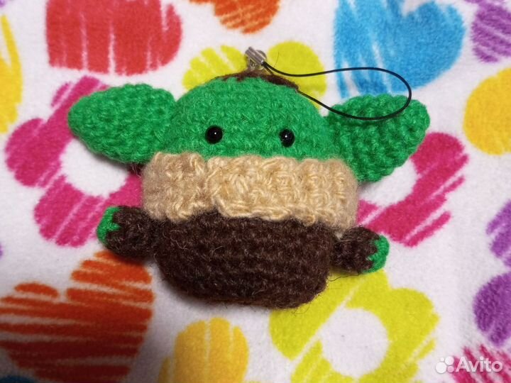 Малыш Йода вязанный крючком