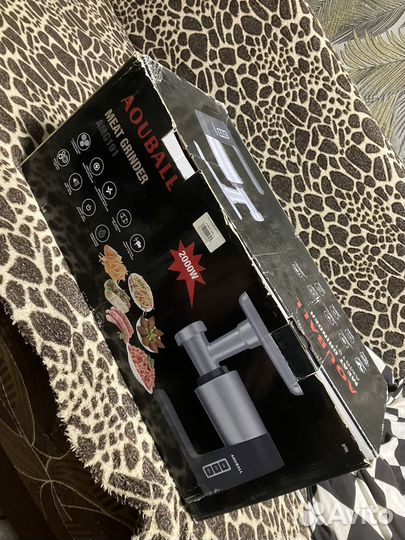 Мясорубка электрическая