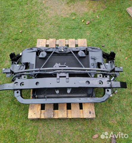 Jeep Grand Cherokee WK2 передняя панель кассета