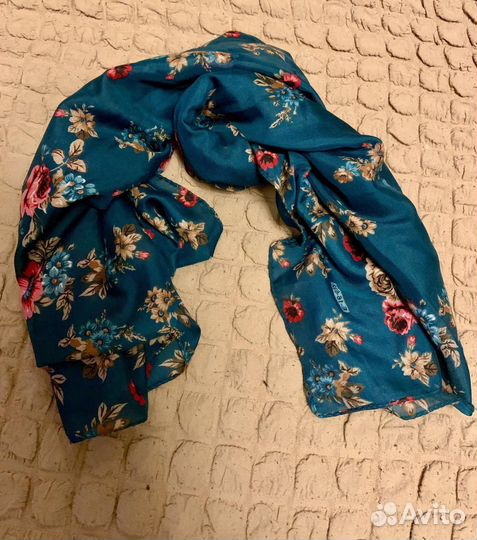 Женский шарфик